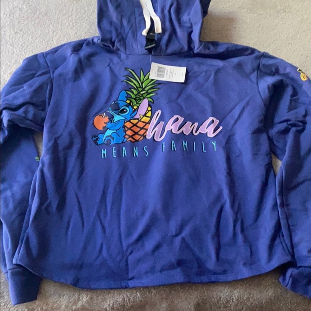 New women’s large crop Lilo and stitch hoody